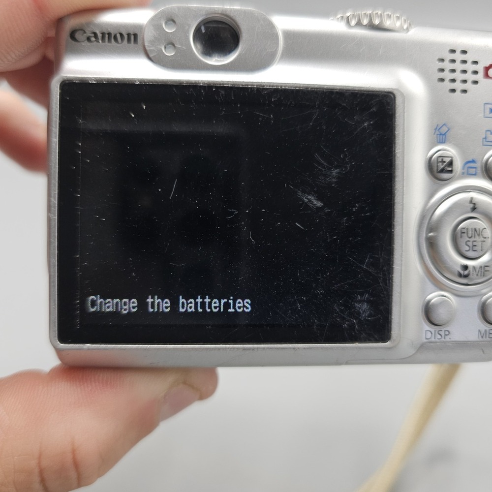 Canon PowerShot A550 7.1MP Digital Camera - Works for Parts/Repair **READ** - Picture 9 of 14